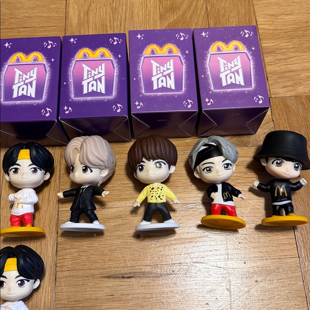 Bundle of 12 Tiny Tan inspired by BTS!!  5 of which in box! - Picture 4 of 6